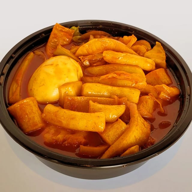 'Ddeokbokki' Spicy Rice Cake.