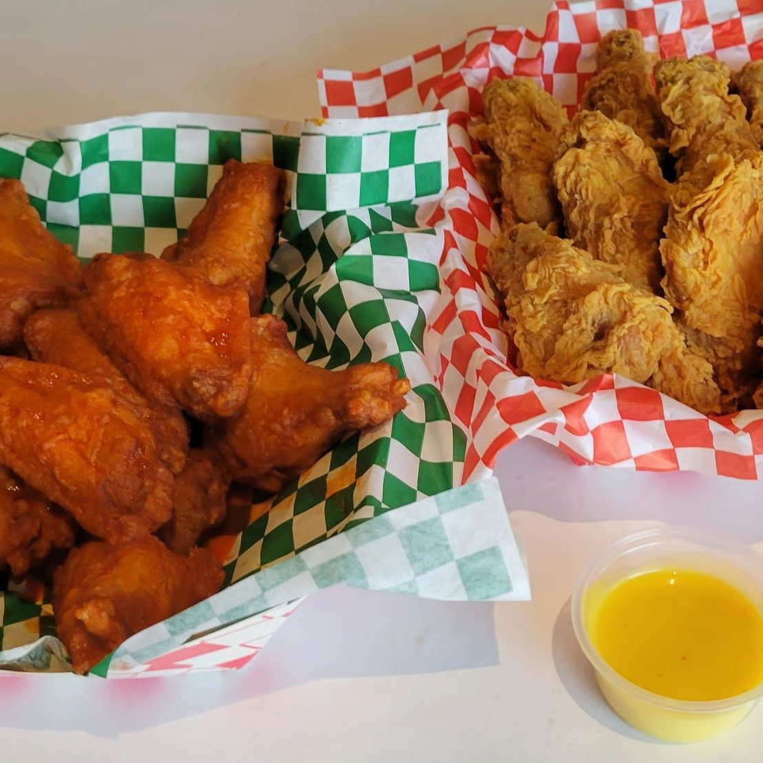 (WINGS) 20 PC - Up to 2 Flavor Choices.