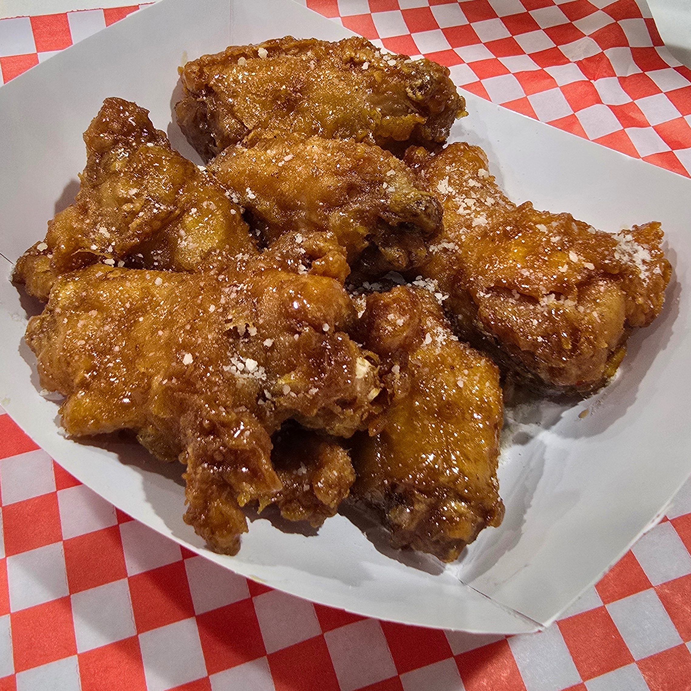 LEGEND WINGS.